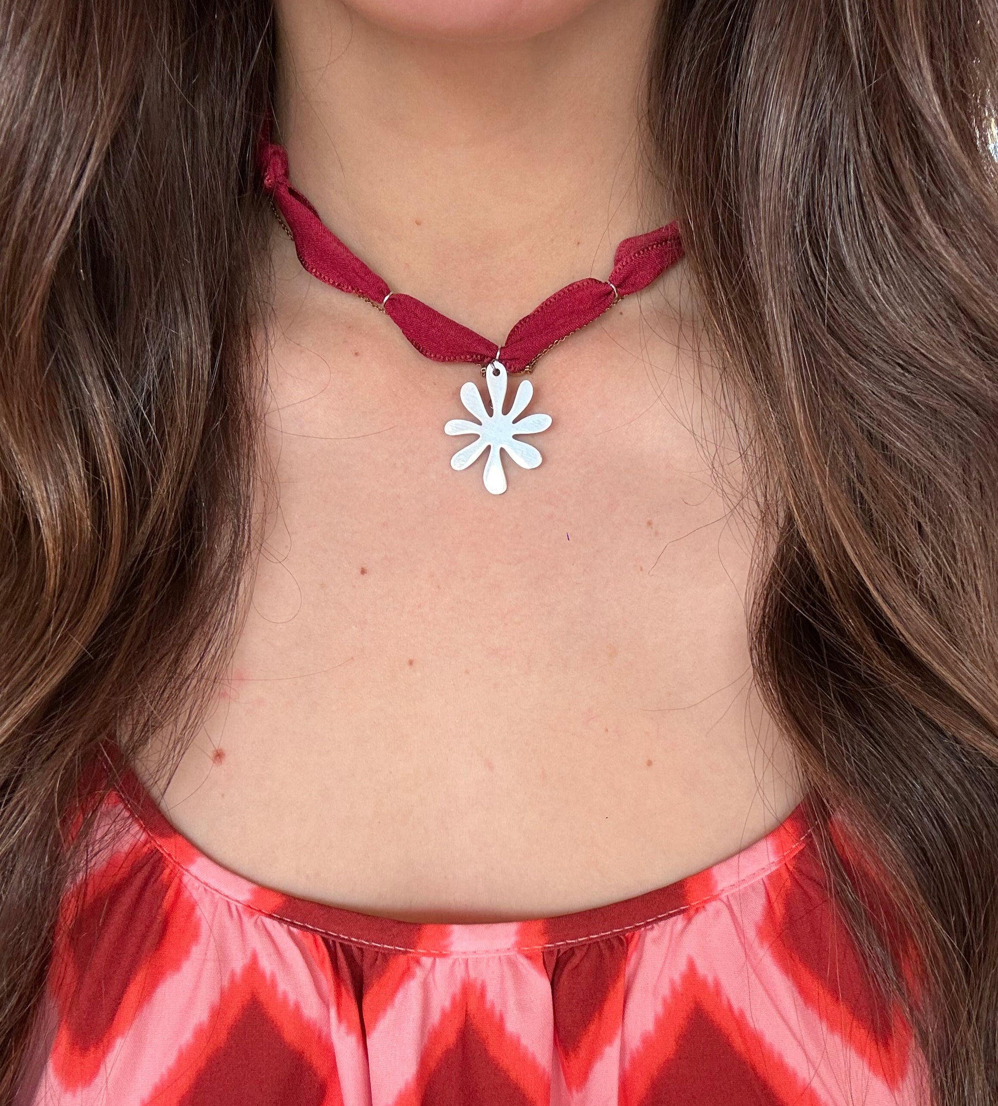 Collar Petra